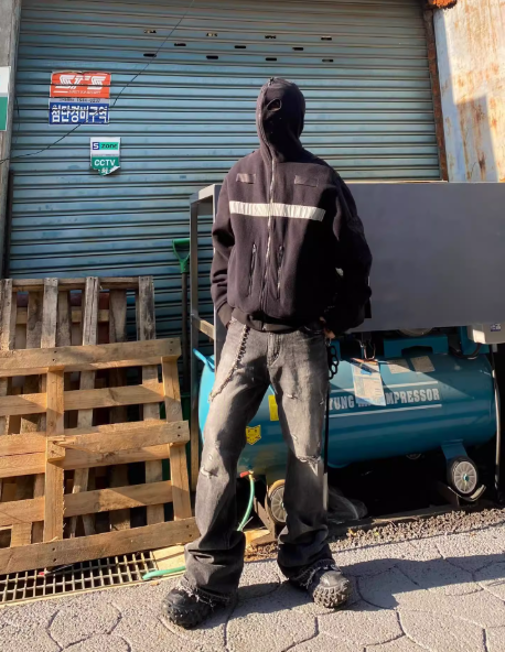 PROJECT GR Politico GrimpZip Up