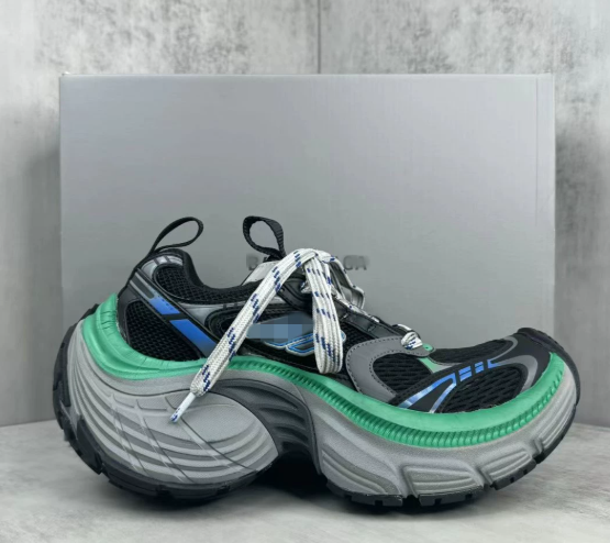 Balenciaga 10XL