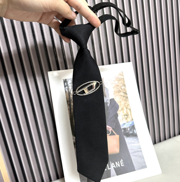 Diesel Tie