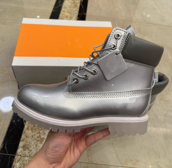 Timberlands Glossy/Silver Boots