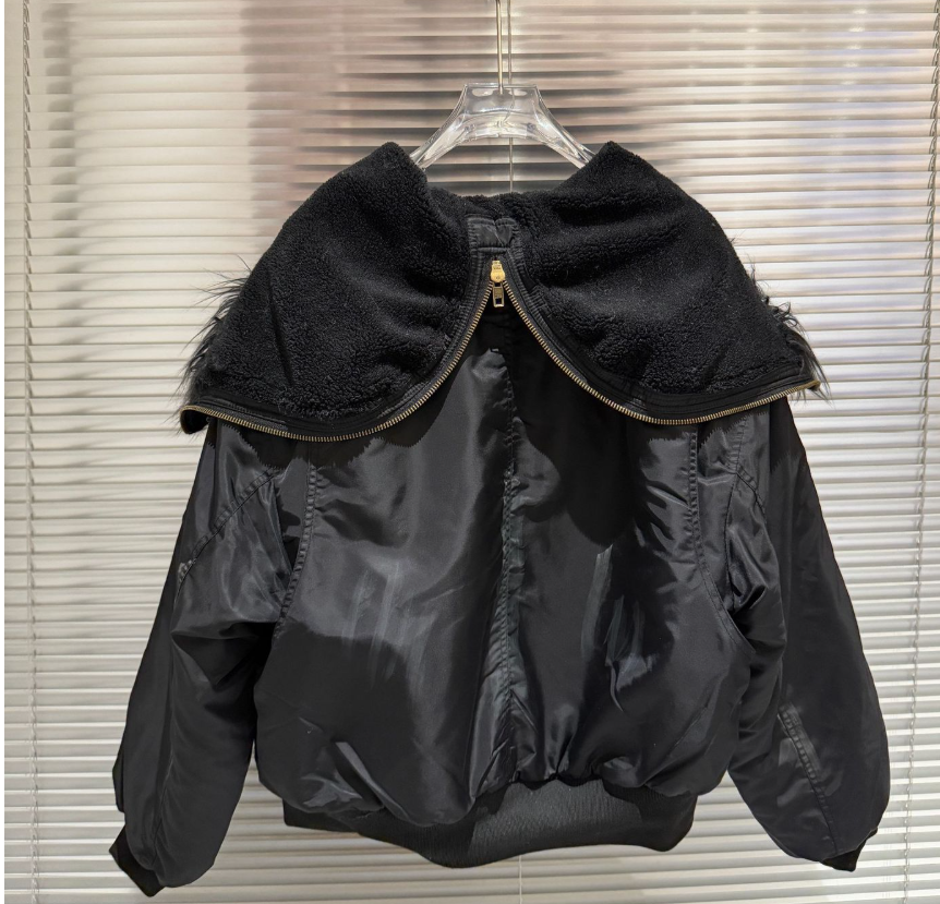 PROJECT GR Black Fur Bomber